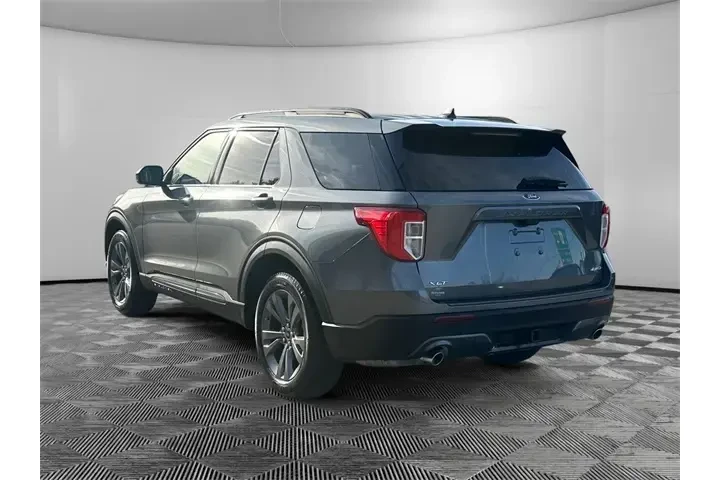 $31558 : Ford Explorer 2022 AWD XLT 4 image 3
