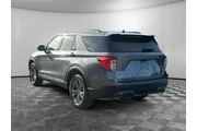 $31558 : Ford Explorer 2022 AWD XLT 4 thumbnail