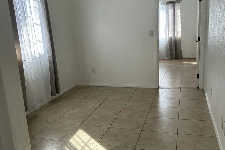 $1 : RENTO APARTAMENTO (Wilmington) image 1