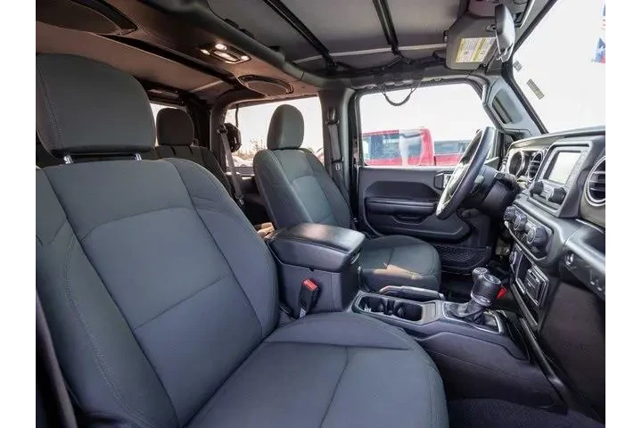 $26250 : Jeep Wrangler 2021 4x4 Sport image 10