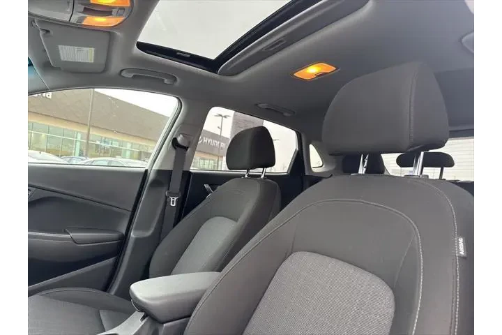 $19933 : Hyundai KONA 2023 AWD SEL 4d image 8