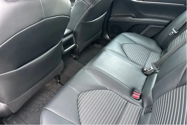 $24900 : Toyota Camry Hybrid 2021 SE image 7