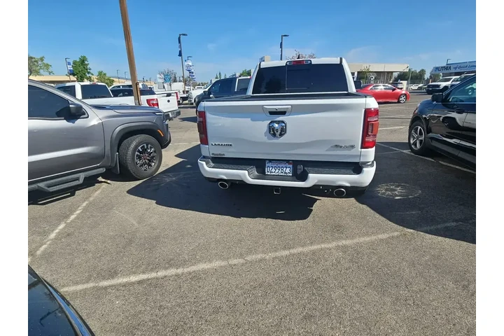 $32500 : Ram 1500 2020 4x4 Laramie 4d image 7