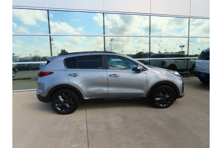$19999 : Kia Sportage 2022 Nightfall image 10
