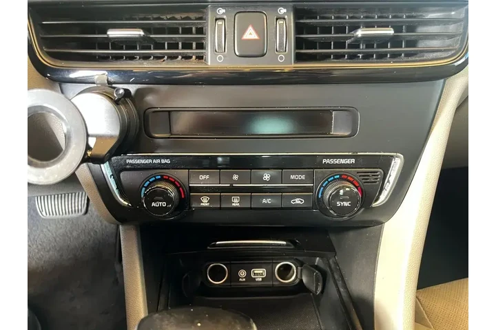 $12000 : Kia Optima 2016 EX 4dr Sedan image 8