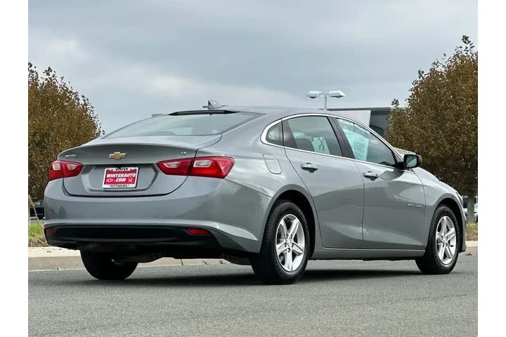 $18721 : Chevrolet Malibu 2023 LT 4dr image 4