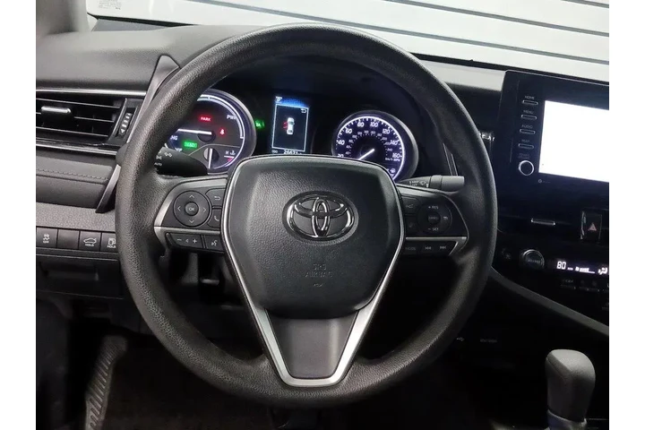 $27998 : Toyota Camry Hybrid 2023 LE image 10
