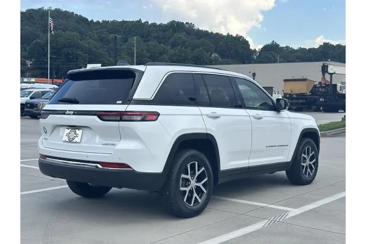 $39950 : Jeep Grand Cherokee 2024 4x4 image 7