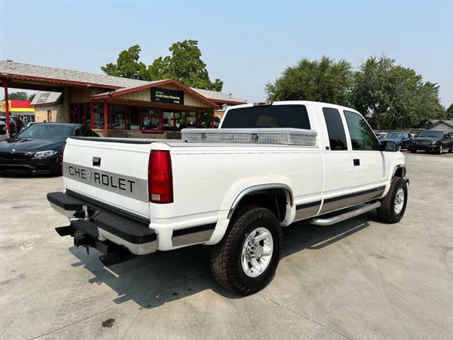 $9450 : 1997 C/K 2500 Series image 10