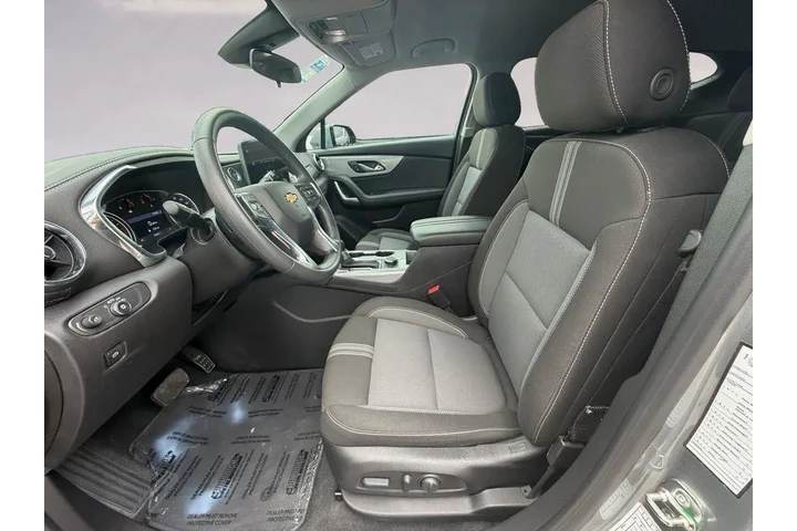 $27990 : Chevrolet Blazer 2025 AWD LT image 10