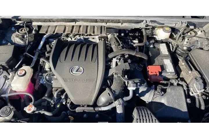 $39053 : Lexus NX 350 2024 AWD 4dr Cr image 8