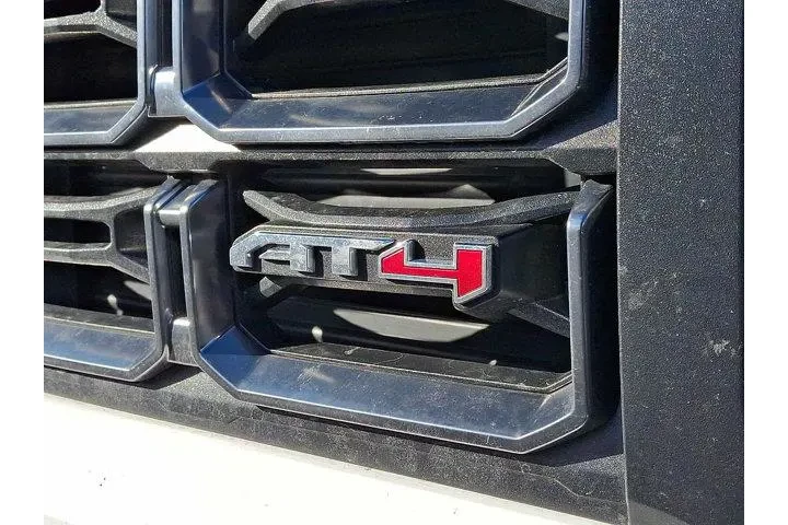 $39500 : GMC Canyon 2023 4x4 AT4 4dr image 4