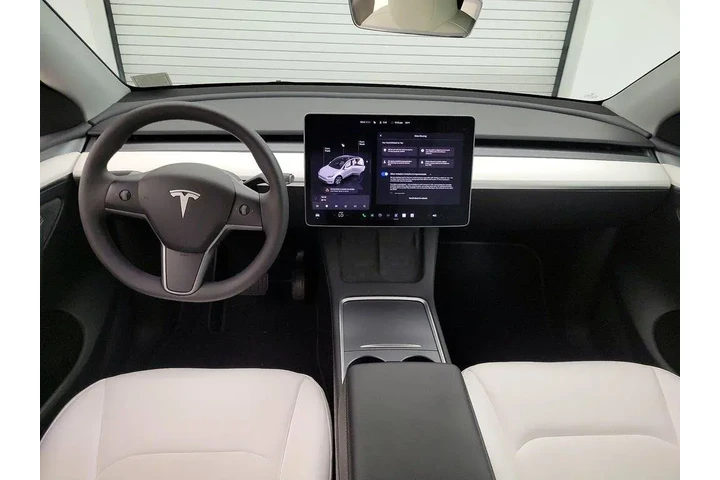 $35998 : Tesla Model Y 2023 AWD Long image 9