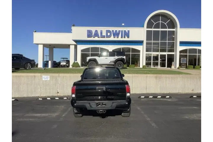 $35950 : Toyota Tacoma 2019 4x4 TRD P image 6