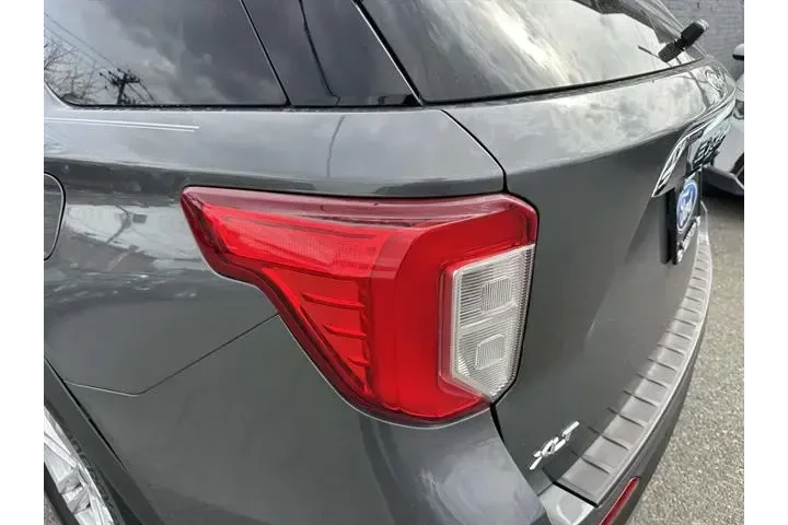 $28699 : Ford Explorer 2023 AWD XLT 4 image 6