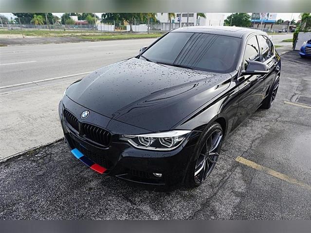 $14900 : 2017 BMW 3 Series image 3