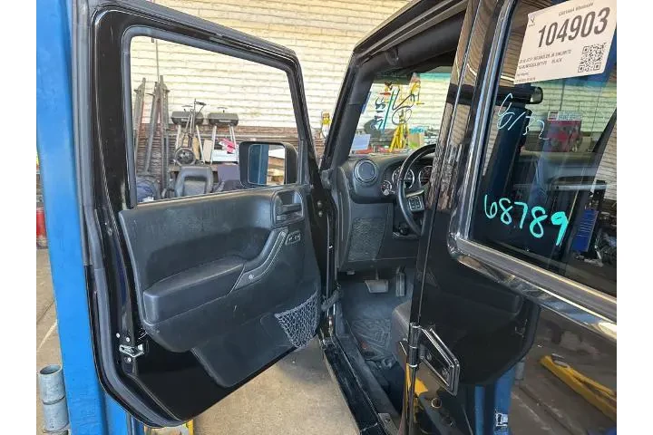 $22763 : Jeep Wrangler JK Unlimited 2 image 5