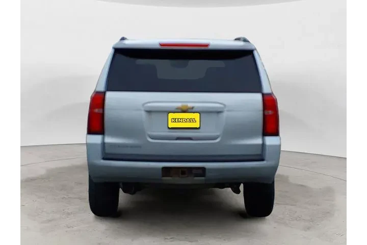 $17561 : Chevrolet Suburban 2017 4x4 image 4