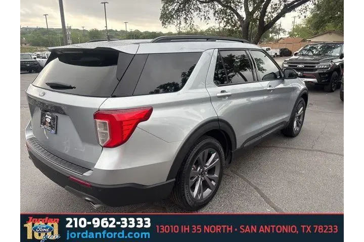 $25841 : Ford Explorer 2023 XLT 4dr S image 6