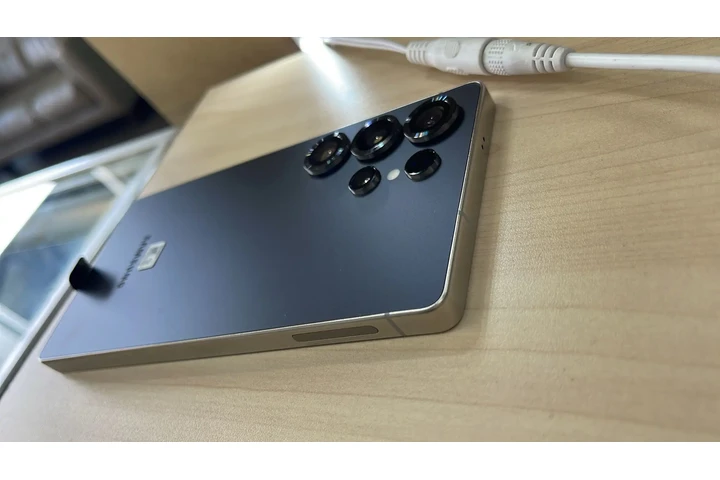 $1100 : Samsung Galaxy S25 ULTRA 5G image 6