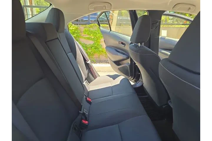 $24995 : Toyota Corolla Hybrid 2025 L image 10