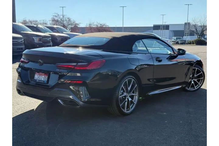 $45777 : 2019 BMW 8 Series M850i xDrive image 5