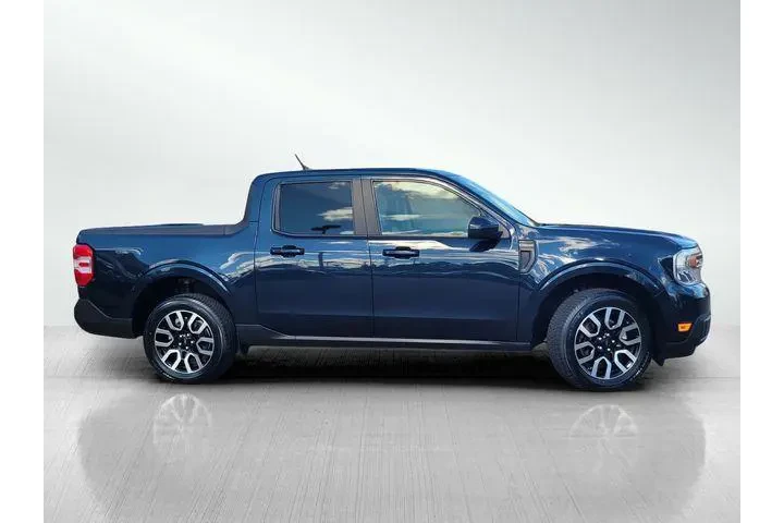 $31208 : Ford Maverick 2022 AWD XL 4d image 3