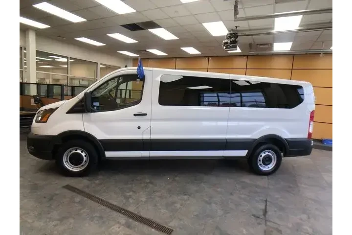 $39115 : Ford Transit 2023 350 XL 3dr image 4