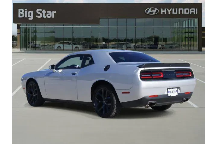 $20688 : Dodge Challenger 2020 SXT 2d image 3