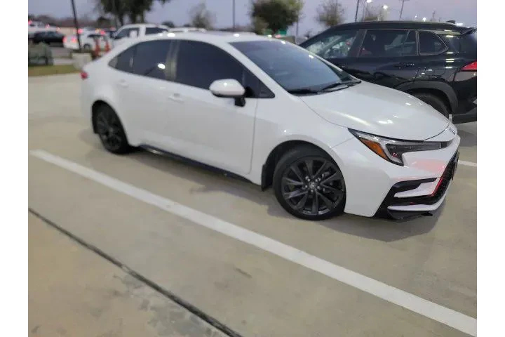 $24788 : Toyota Corolla 2024 SE 4dr S image 2