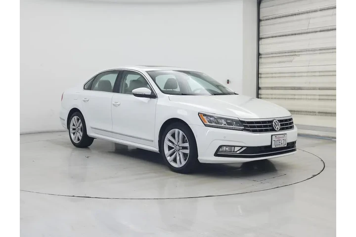 $13599 : Volkswagen Passat 2016 1.8T image 1