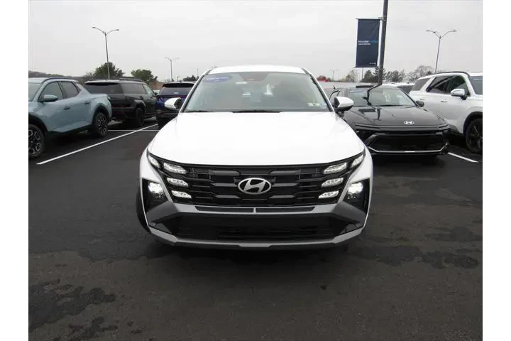 $25288 : Hyundai TUCSON 2025 AWD SE 4 image 3