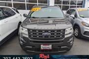 $19995 : 2017 Explorer XLT SUV thumbnail