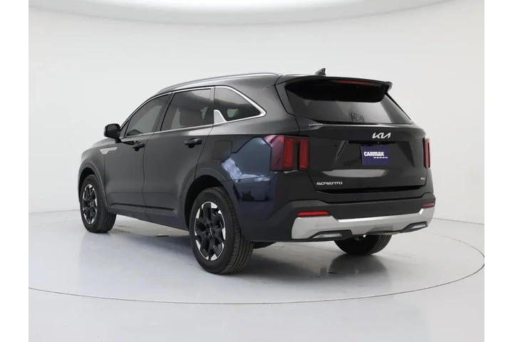 $33998 : Kia Sorento 2025 AWD S 4dr S image 2