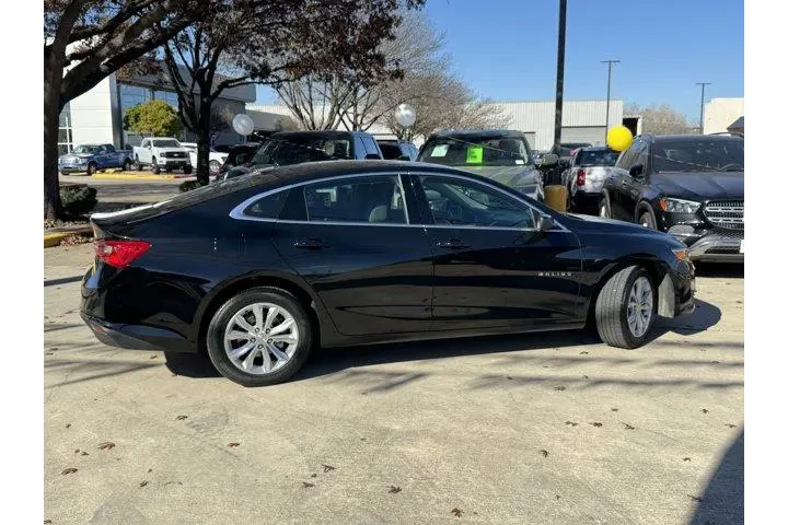 $19061 : Chevrolet Malibu 2024 LT 4dr image 5