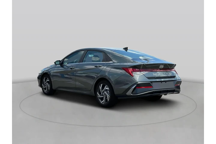 $18490 : Hyundai ELANTRA 2024 SEL 4dr image 5