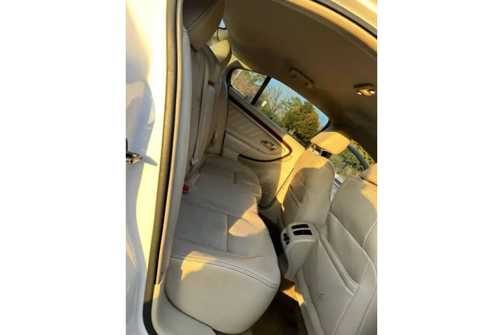 $3500 : 2011 Taurus Limited image 5