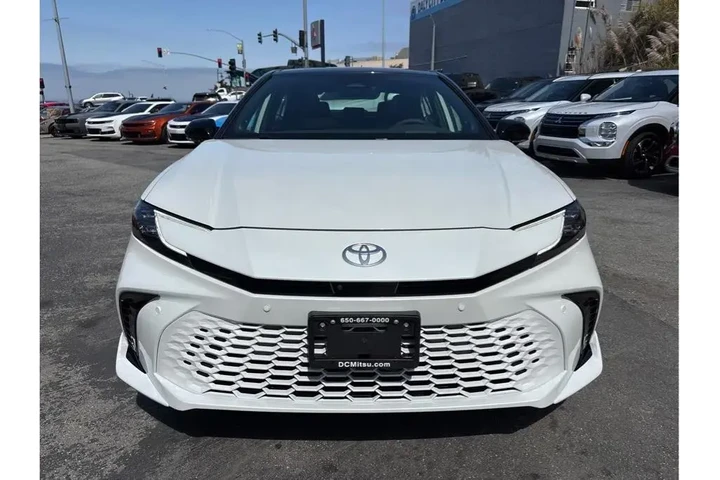 $37388 : Toyota Camry 2025 SE 4dr Sed image 2