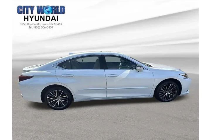 $39087 : Lexus ES 300h 2024 4dr Sedan image 6