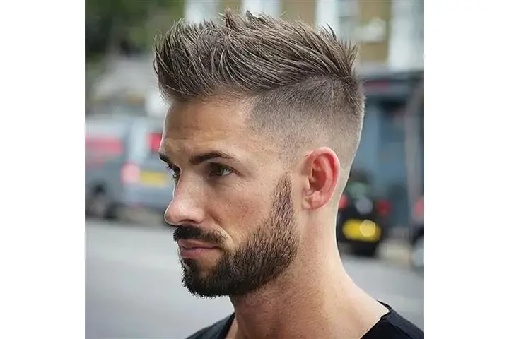 ✂👩PELUQUERIA SOLICITA image 2