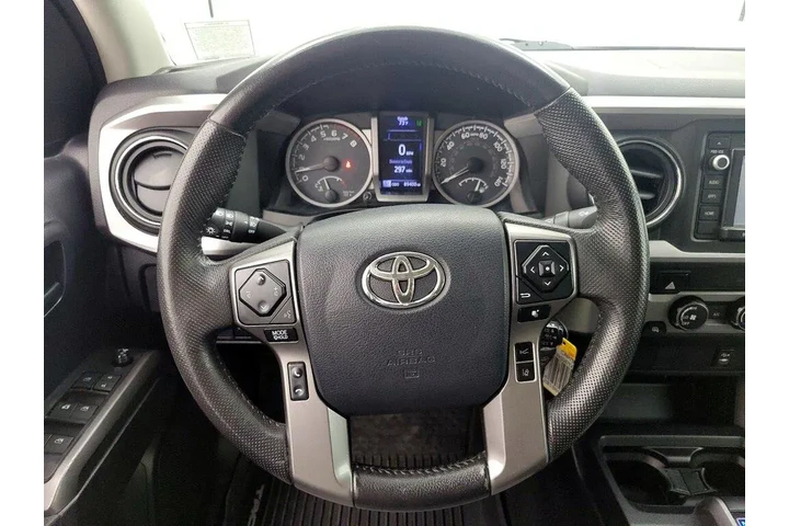 $25998 : Toyota Tacoma 2019 4x2 SR5 4 image 10