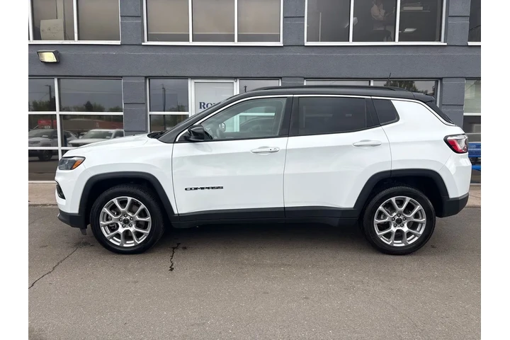 $24995 : 2025 Compass Limited 4x4 image 9