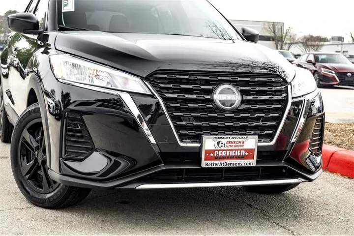 $21599 : Nissan Kicks Play 2025 S 4dr image 3