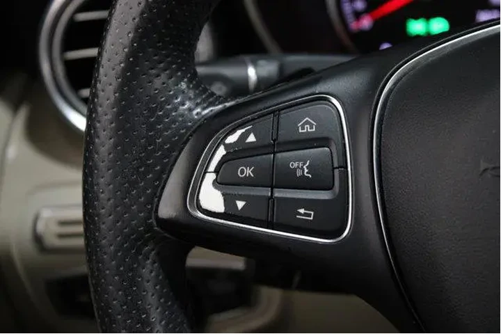 $17915 : Mercedes-Benz C-Class 2016 A image 10