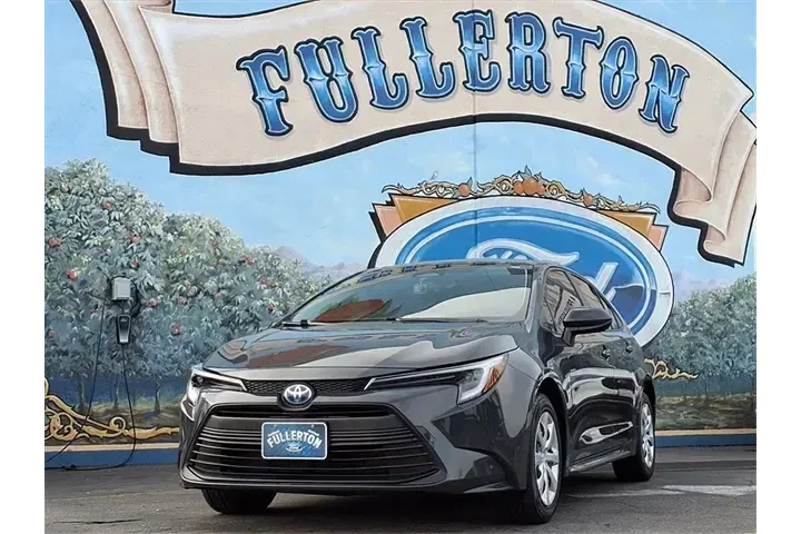 $23999 : Toyota Corolla Hybrid 2024 S image 1
