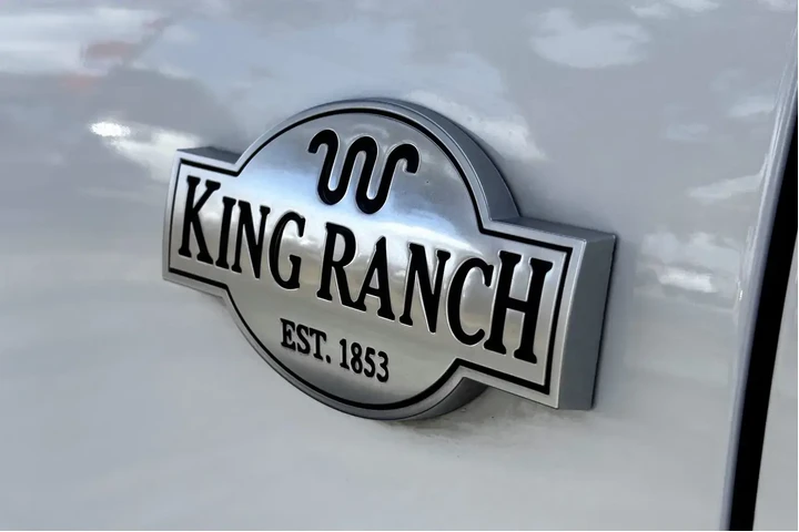 $47977 : Ford Expedition 2021 4x4 Kin image 6