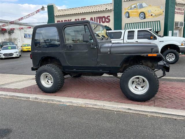 $3995 : 1991 Wrangler Islander image 3