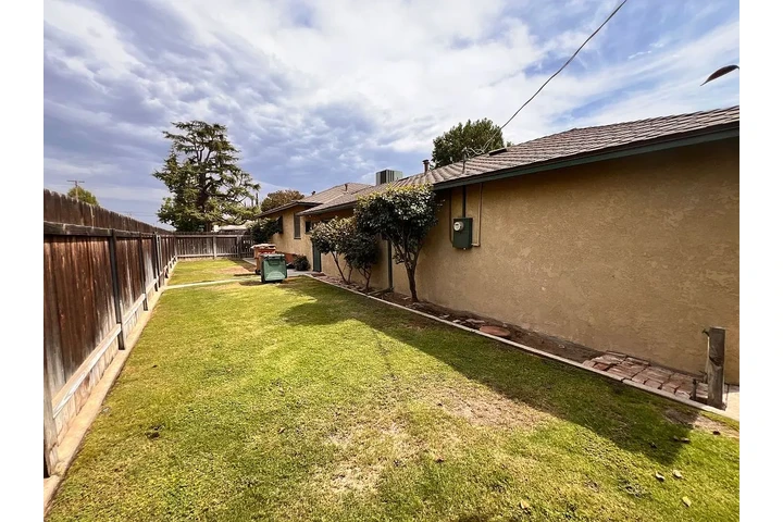 $1400 : Delightful three bedroom house image 10