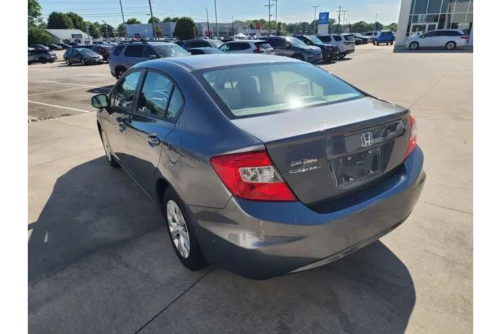 $11534 : Honda Civic 2012 LX 4dr Seda image 6