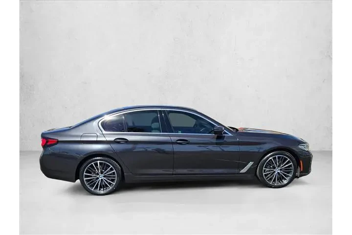 $34992 : BMW 5 Series 2023 530i 4dr S image 4